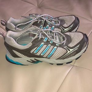 adidas torsion traxion